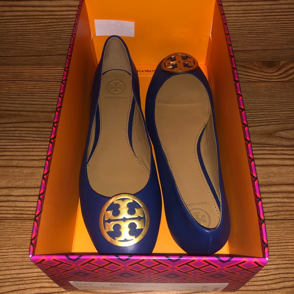 pink chanel thong sandals